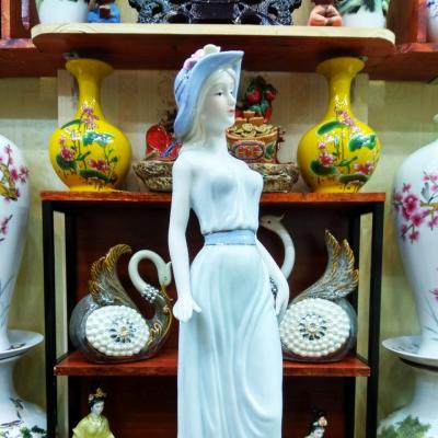 Tượng Cô Gái Phong Cách Châu Âu